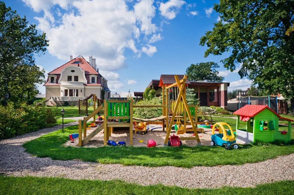 Zbąszynek Villa Cztery Pory Roku מראה חיצוני תמונה